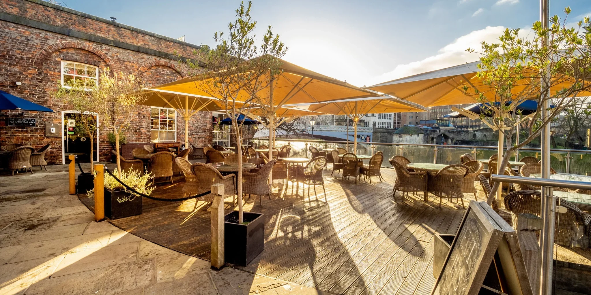 17/12/20: The Star Inn The City Terrace. Photo credit www.baileycooper.co.uk